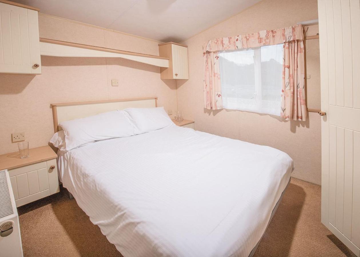 Sandaway Beach Holiday Park Combe Martin Bagian luar foto