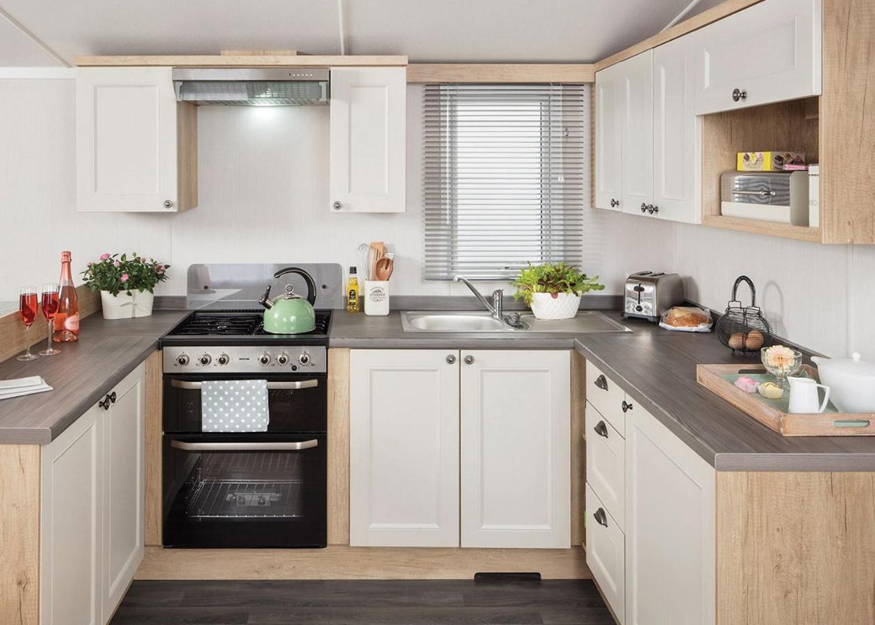 Sandaway Beach Holiday Park Combe Martin Bagian luar foto