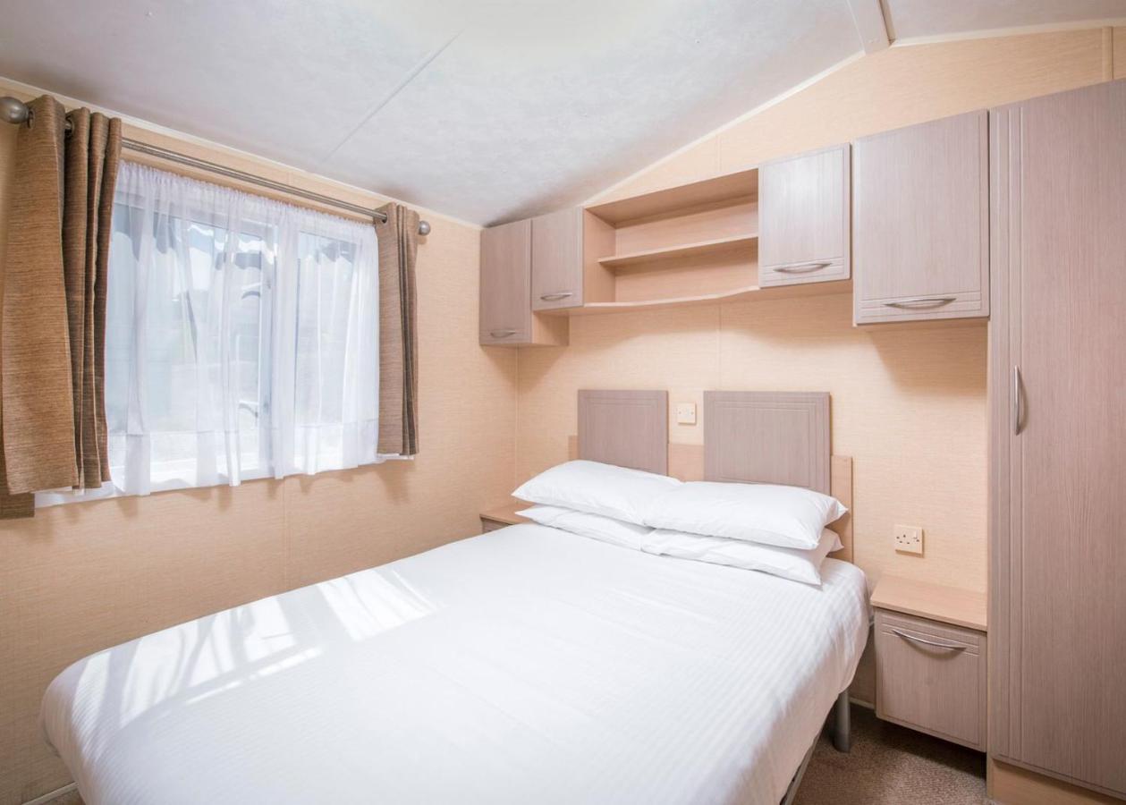 Sandaway Beach Holiday Park Combe Martin Bagian luar foto