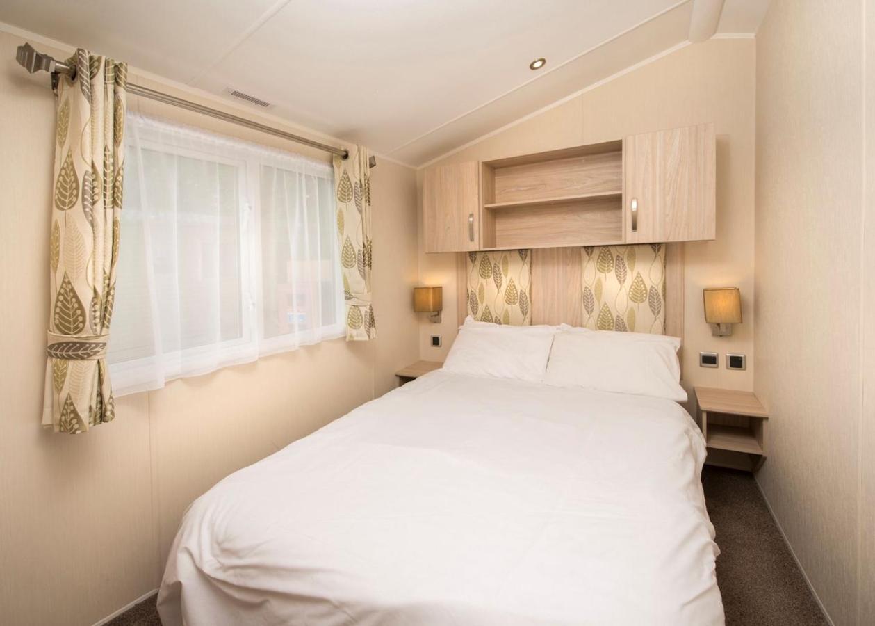 Sandaway Beach Holiday Park Combe Martin Bagian luar foto
