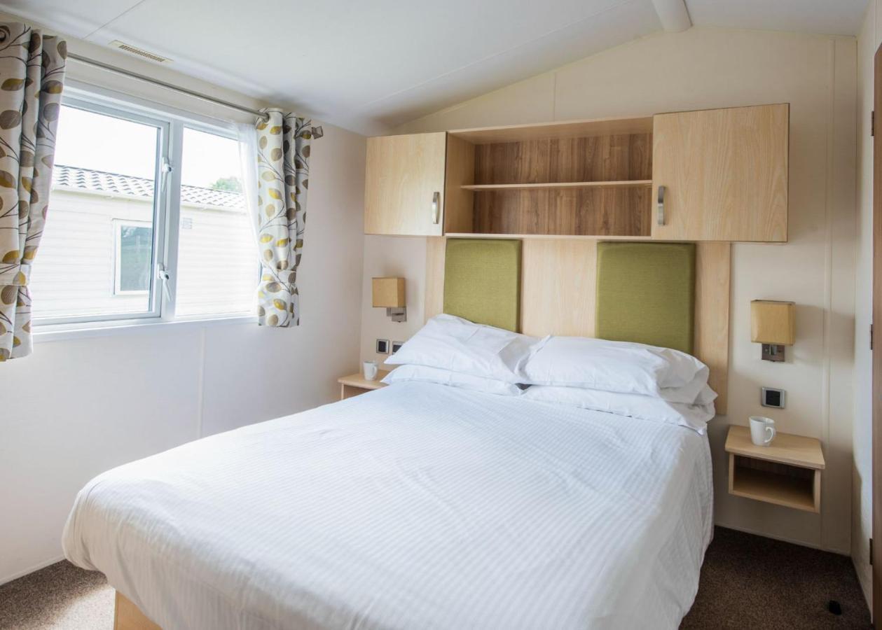Sandaway Beach Holiday Park Combe Martin Bagian luar foto