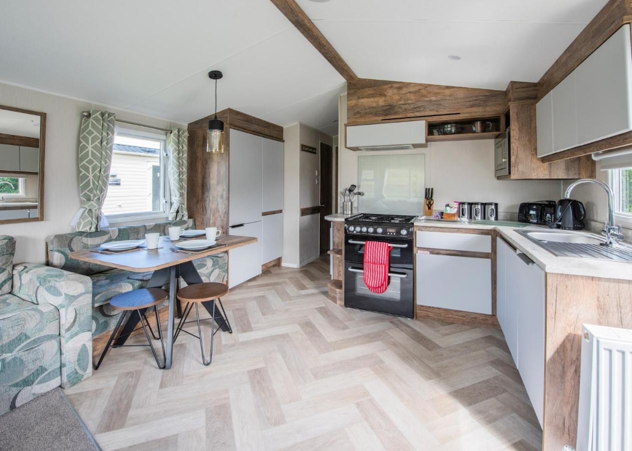 Sandaway Beach Holiday Park Combe Martin Bagian luar foto