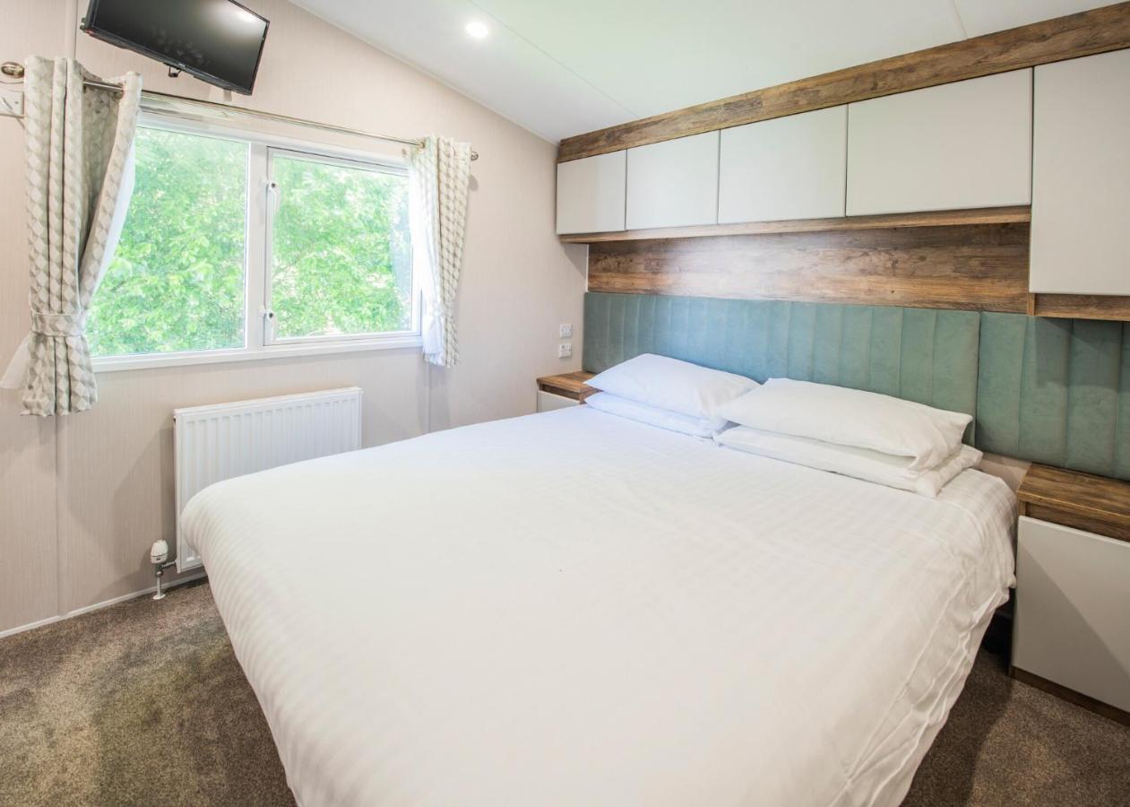Sandaway Beach Holiday Park Combe Martin Bagian luar foto