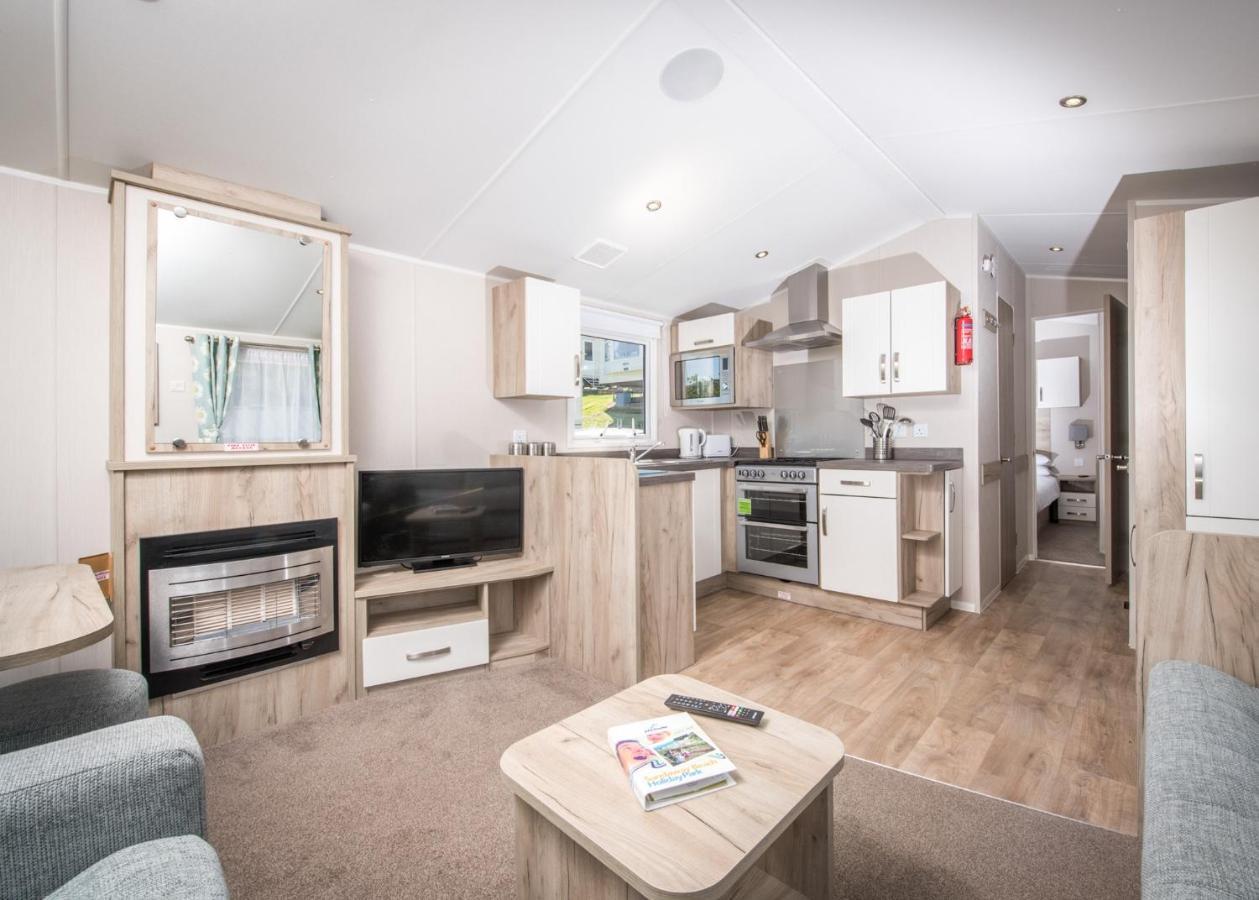 Sandaway Beach Holiday Park Combe Martin Bagian luar foto
